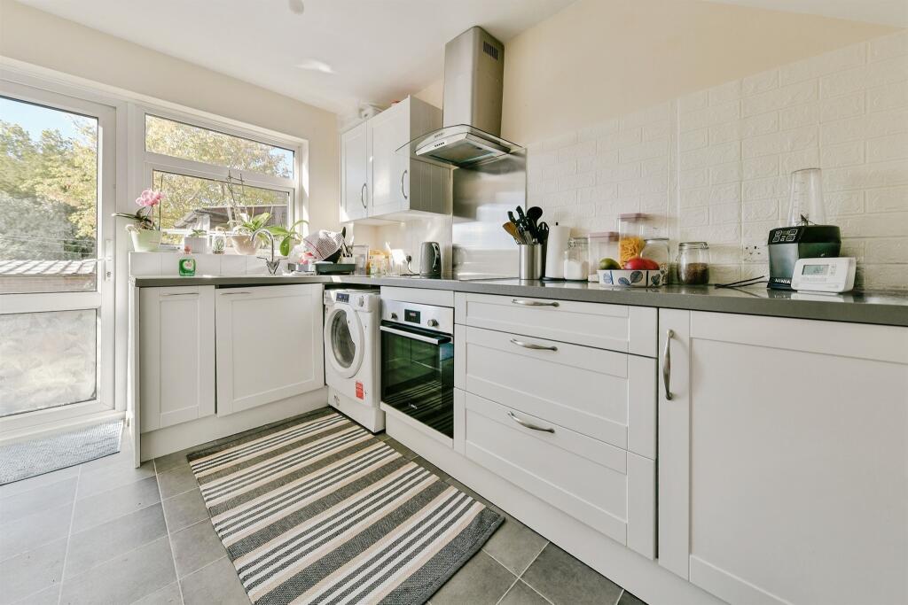 House in Stevenage, Shephall - View 2