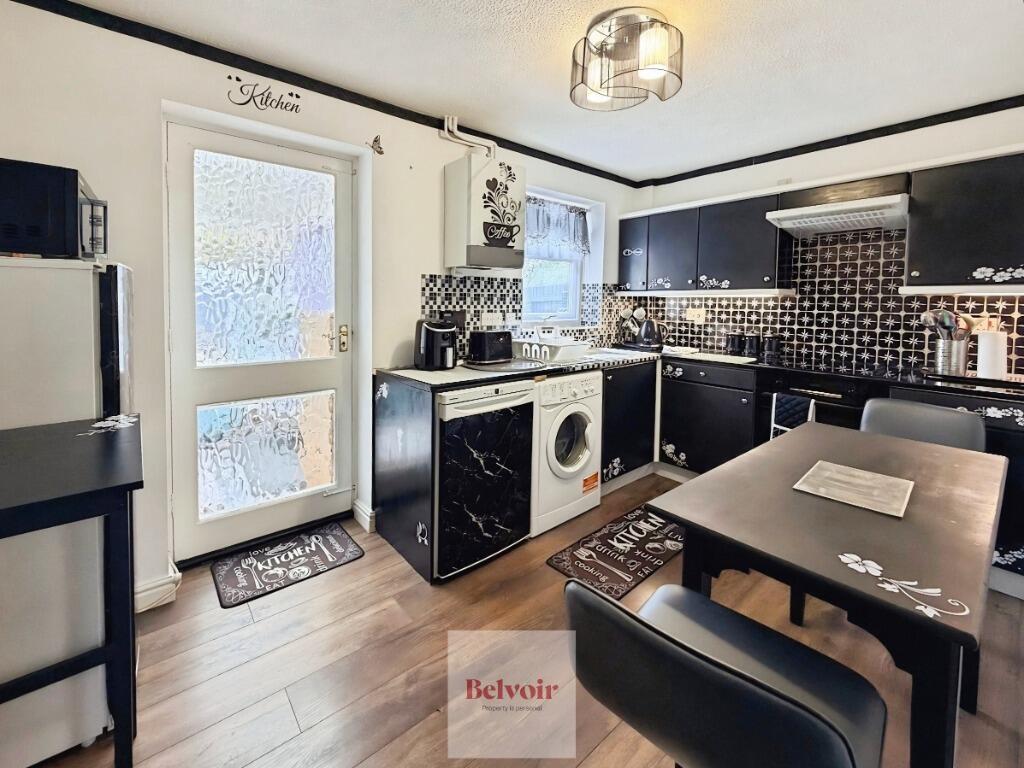 House in Worcester - View 4