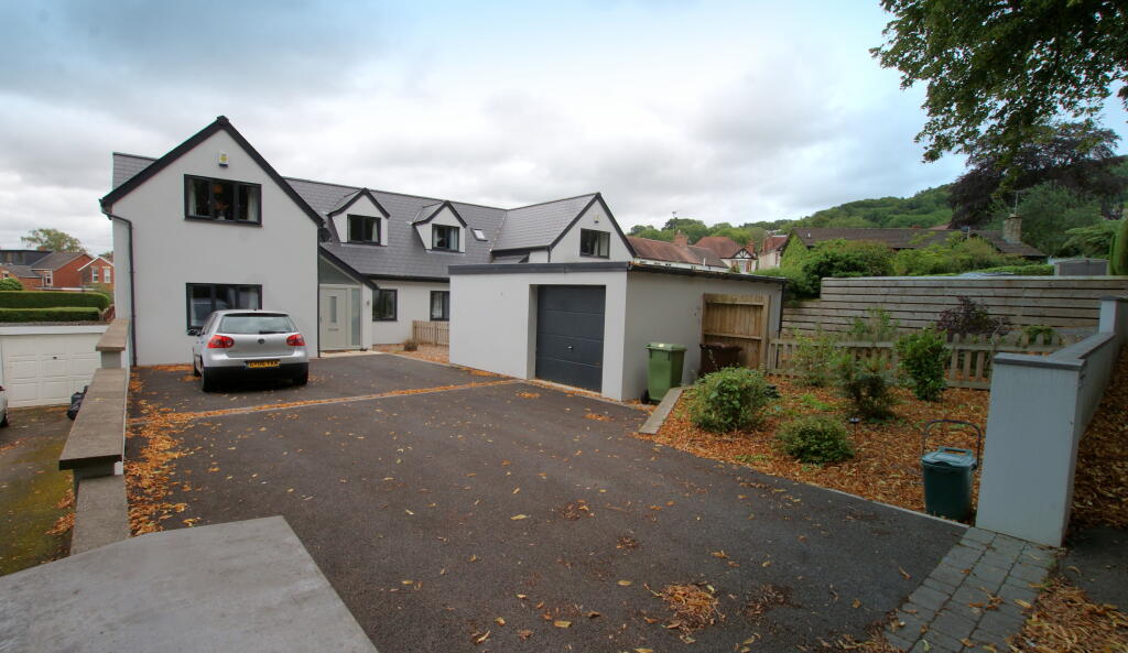 Main image of property: 222 Leckhampton Road Cheltenham GL53 0AW