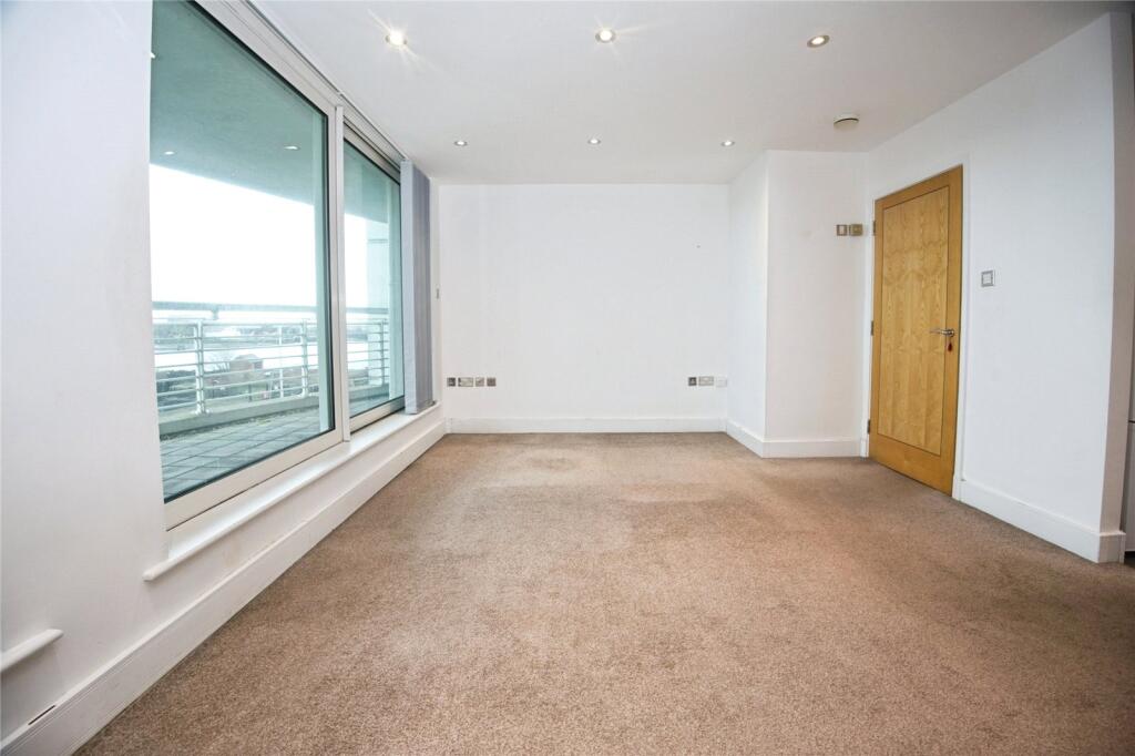 Havannah Street, Cardiff, CF10 - View 6