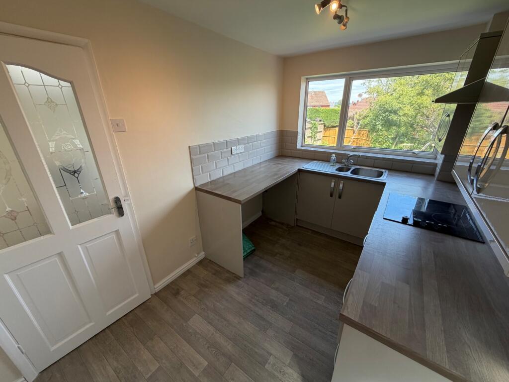 House in Dudley, Hurst Green - More