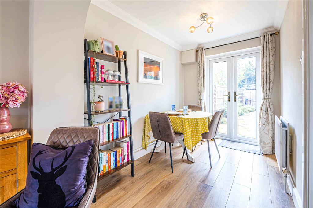 House in Eaton Bray, Central Bedfordshire - View 5