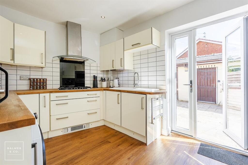 House in Manchester, Tyldesley - View 3