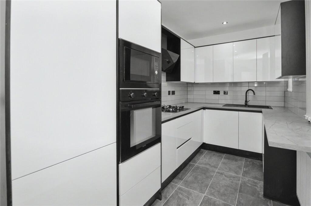 House in Leeds - View 3