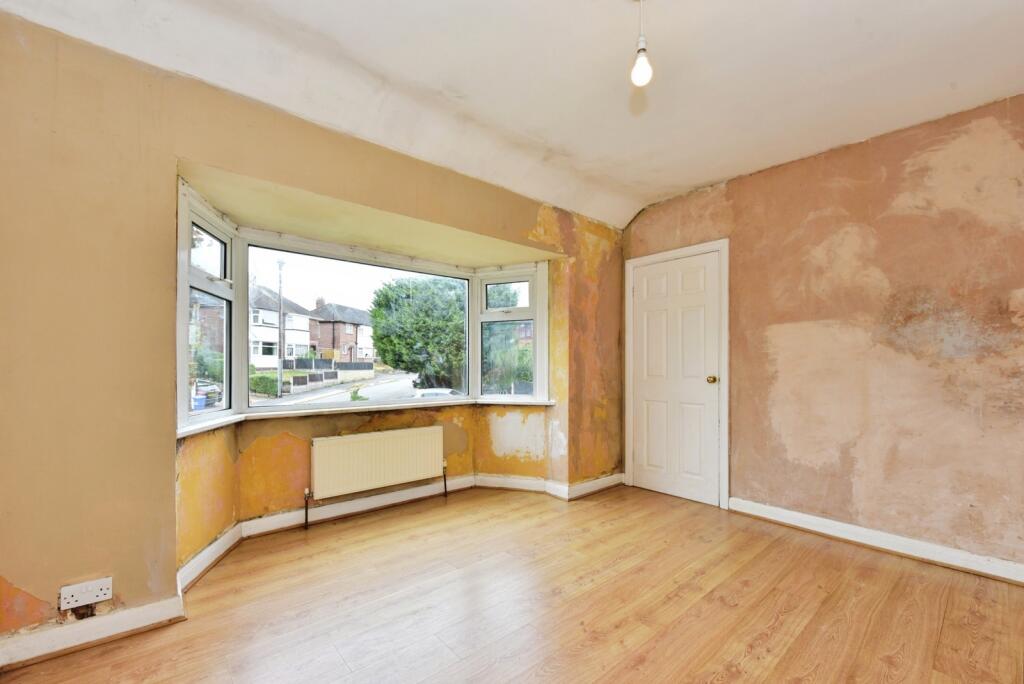 House in Sheffield, Normanton Spring, Frecheville - More