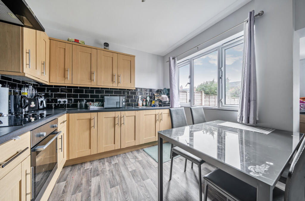 Skelton Road, Leeds, West Yorkshire, LS9 - View 4