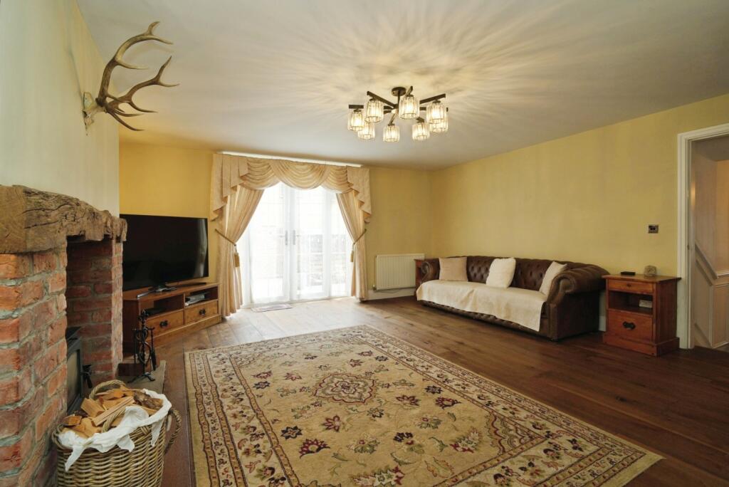 House in Bolton - View 4