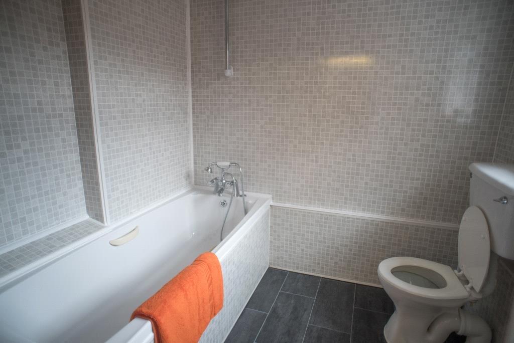 House in Worcester, Worcestershire - View 5