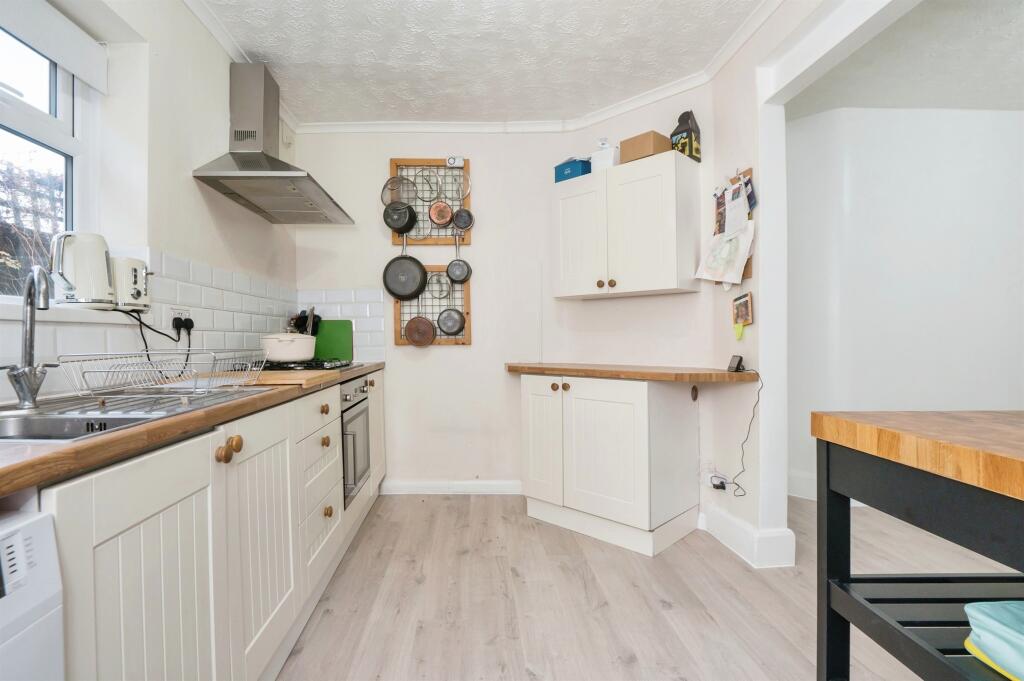 House in Southampton - View 3