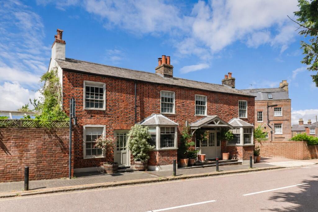 Main image of property: Verulam Road, St. Albans, Hertfordshire, AL3