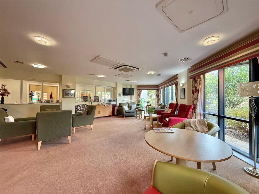 Additional image 19 of Queensridge Court