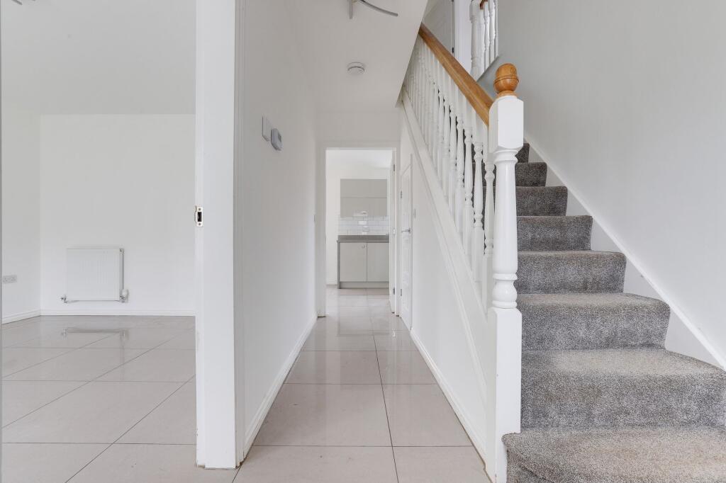 Griffon Drive, Hucknall, NG15 - More
