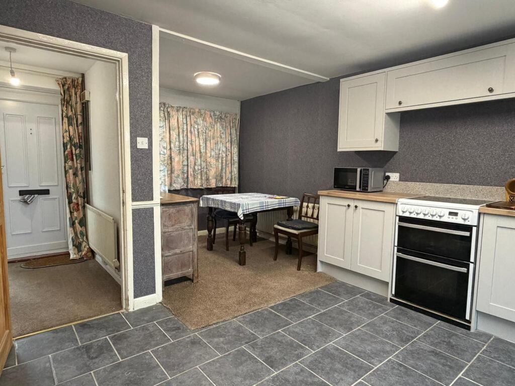 Starmer Place, Hatton, Warwick photo 3