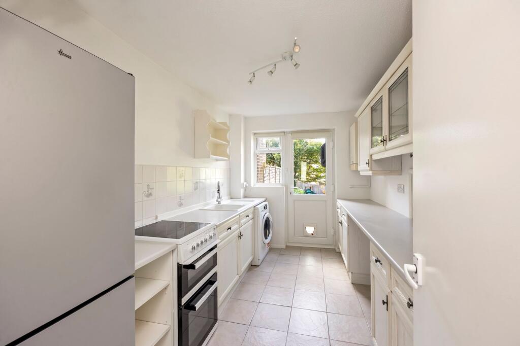 House in Redhill - View 2