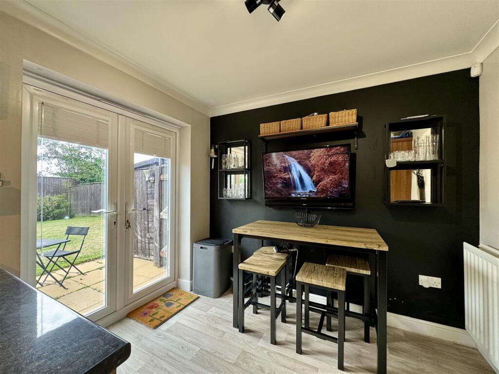 House in Dudley, Dibdale, Upper Gornal - More