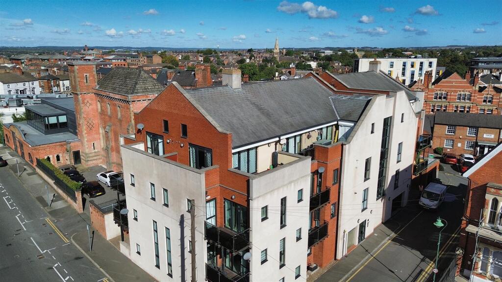 Main image of property: The Pinnacle, Cottage Terrace, Nottingham