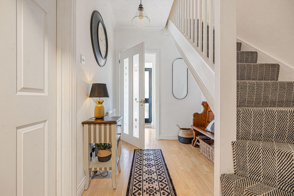 Tannery Court, Burraton Combe, Saltash. Unique Grade II Listed former Tannery, Stunning Vaulted Living Space & Character photo 2