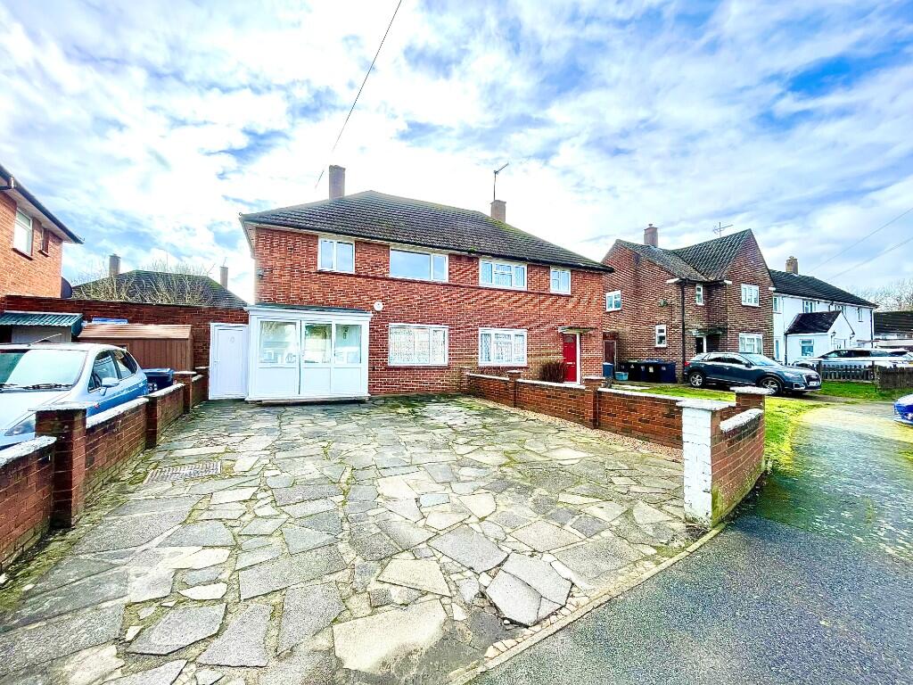 Main image of property: Comport Green, CR0