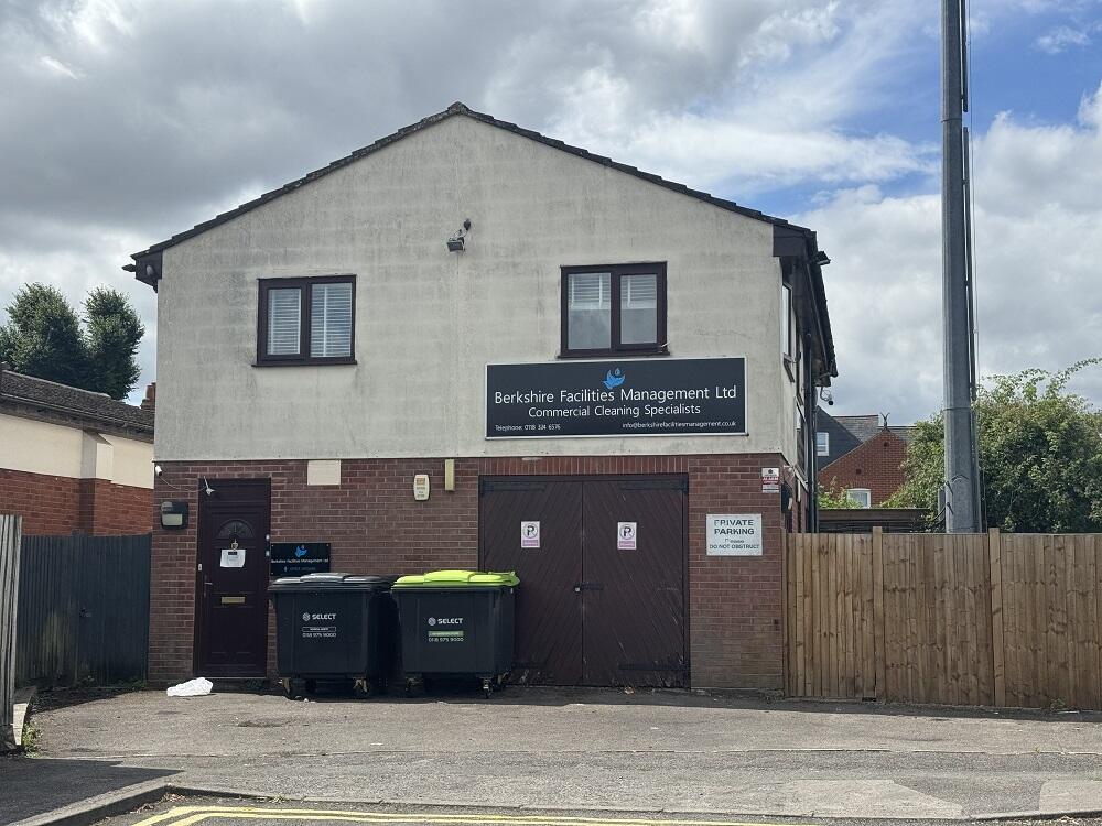 Main image of property: Lemart Close, Tilehurst, Berkshire