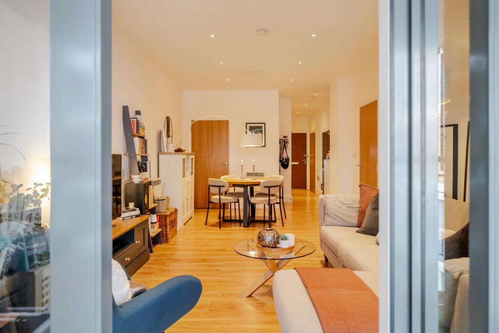 Apartment in London, Stockwell Park, Stockwell - More