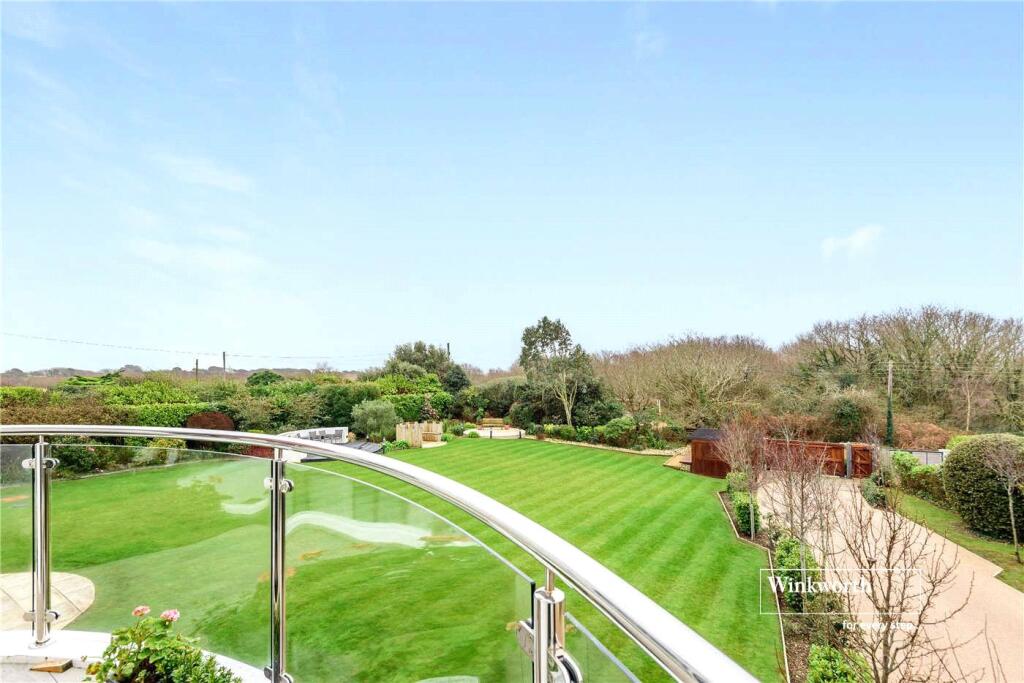 2-bed flat on Barton Common Road, New Milton, BH25, £695,000