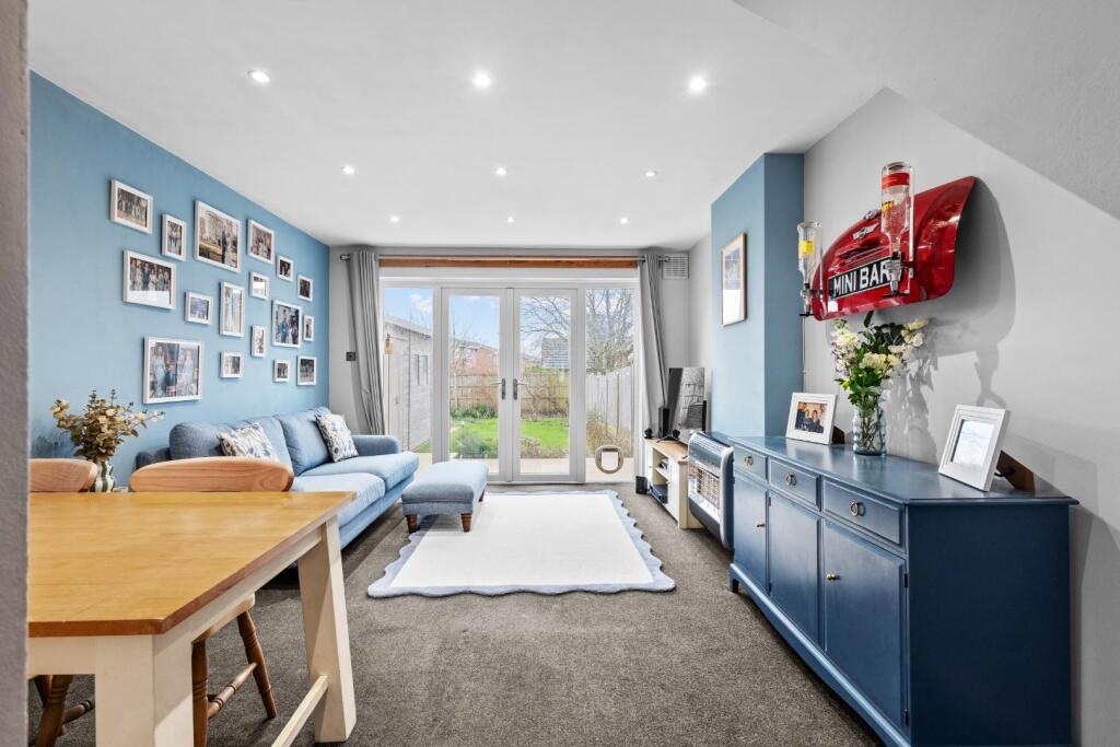House in Warwick, Whitnash - View 2