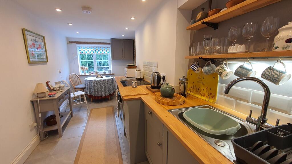 5, Townsend Cottages, East Lambrook, South Petherton, TA13 photo 3