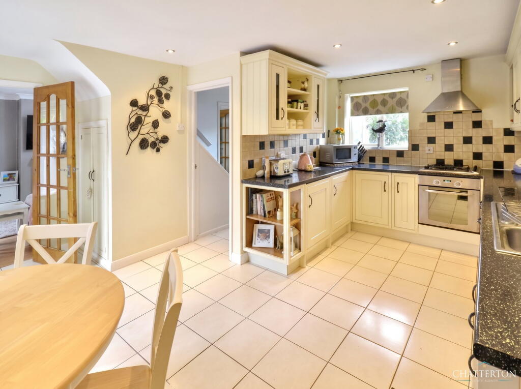 House in Worcester - More