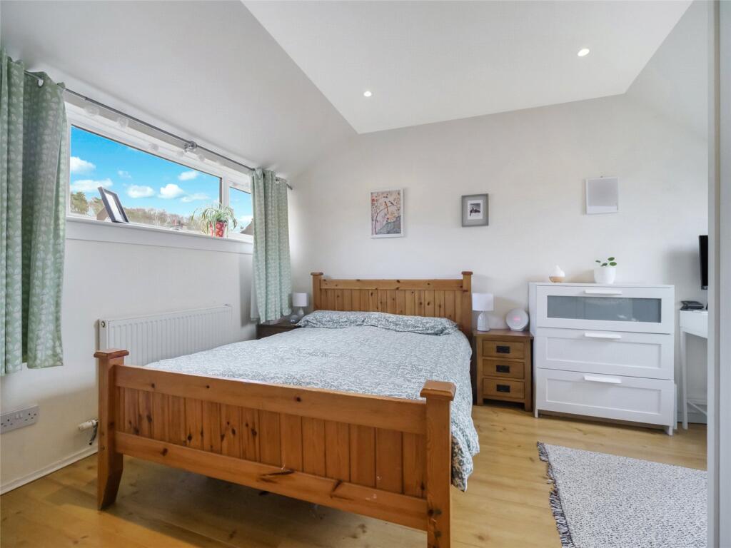 Wheatfield Road, Bearsden, Glasgow, East Dunbartonshire, G61 photo 4