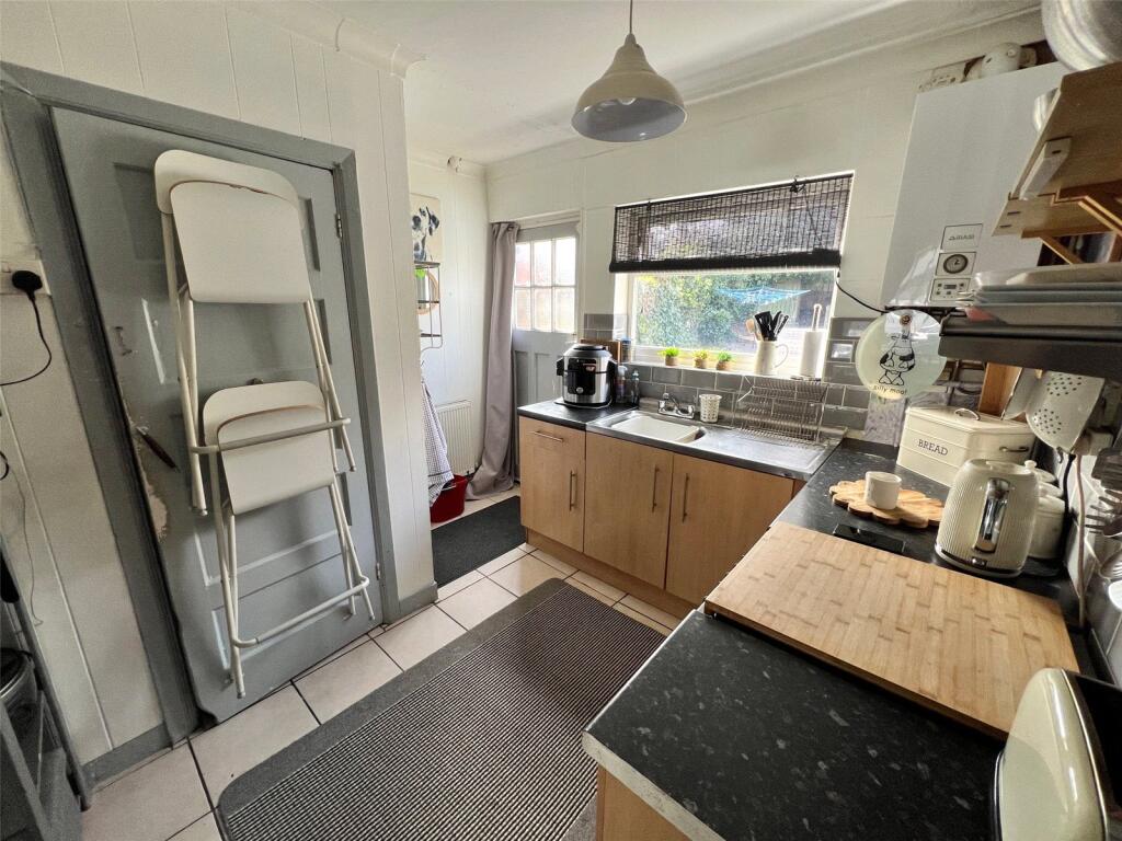 Broom Hall Crescent, Birmingham, West Midlands, B27 - View 6