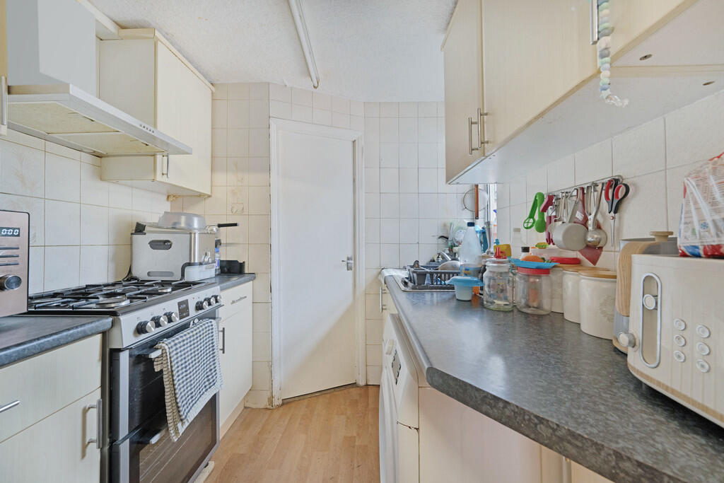 House in London - View 5
