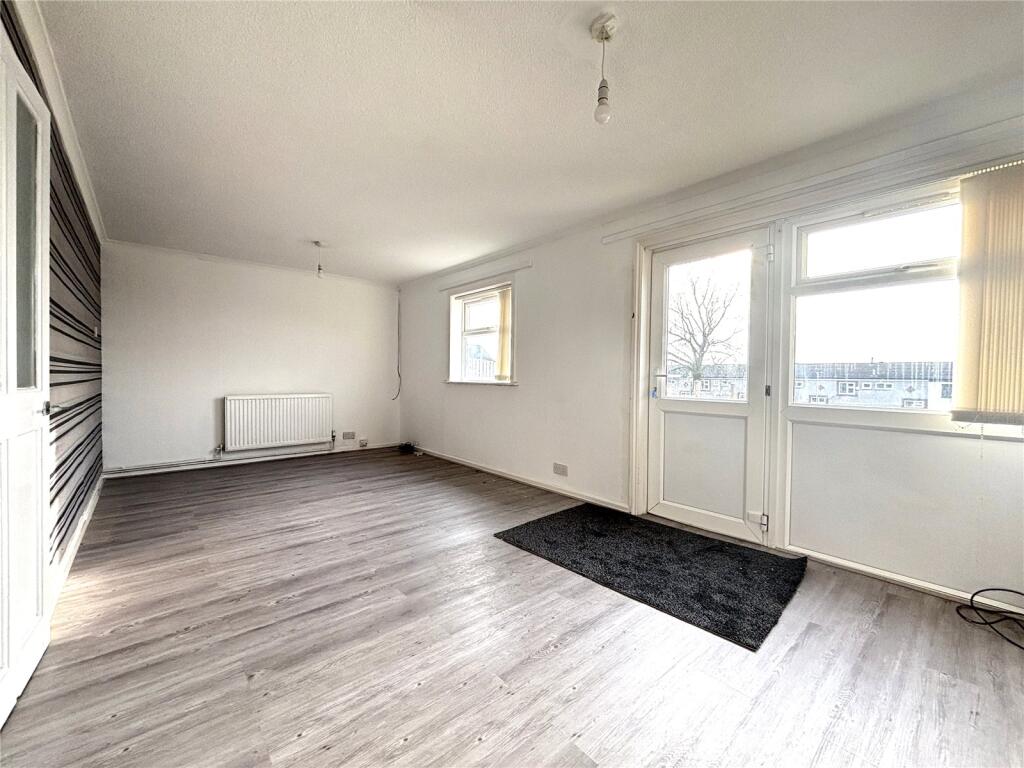 Main image of property: Poynter Walk, Oldham, Greater Manchester, OL1