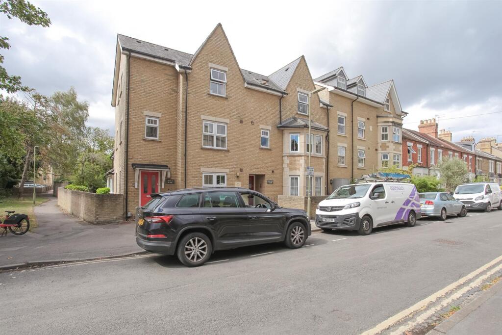 Main image of property: OXFORD