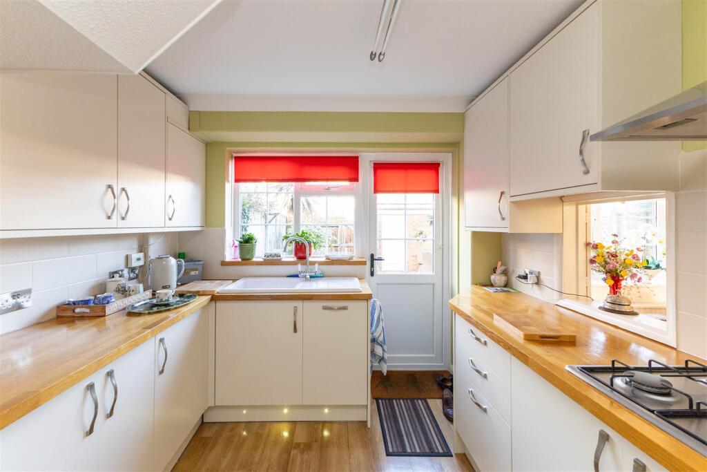 Wineham Way, Bexhill-On-Sea photo 4