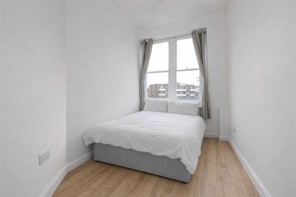 Apartment in London, Lower Holloway, Holloway - View 2