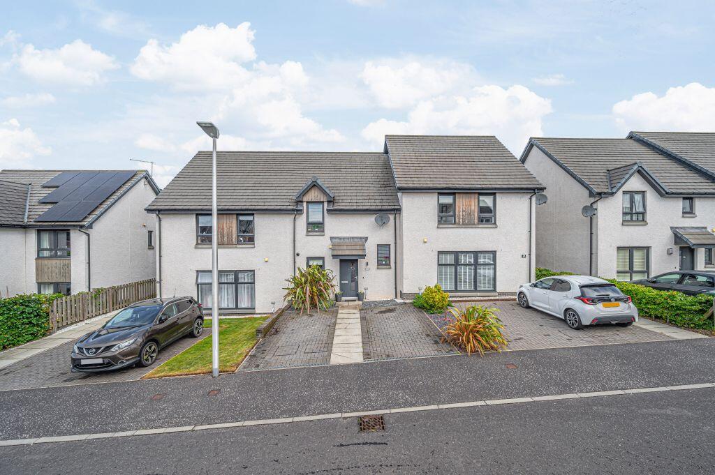 Main image of property: 40 Acremoar Drive, Kinross, KY13 8RE