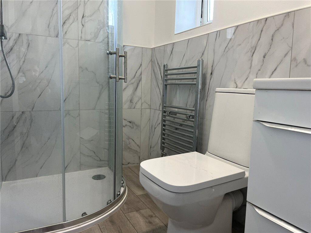House in Guildford - View 5