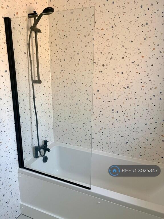 Apartment in London, Clippers Quay, Isle of Dogs - More