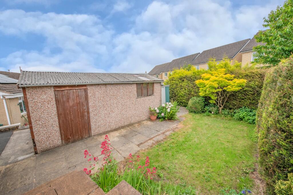 2 Currer Walk, Steeton BD20 6TL - More