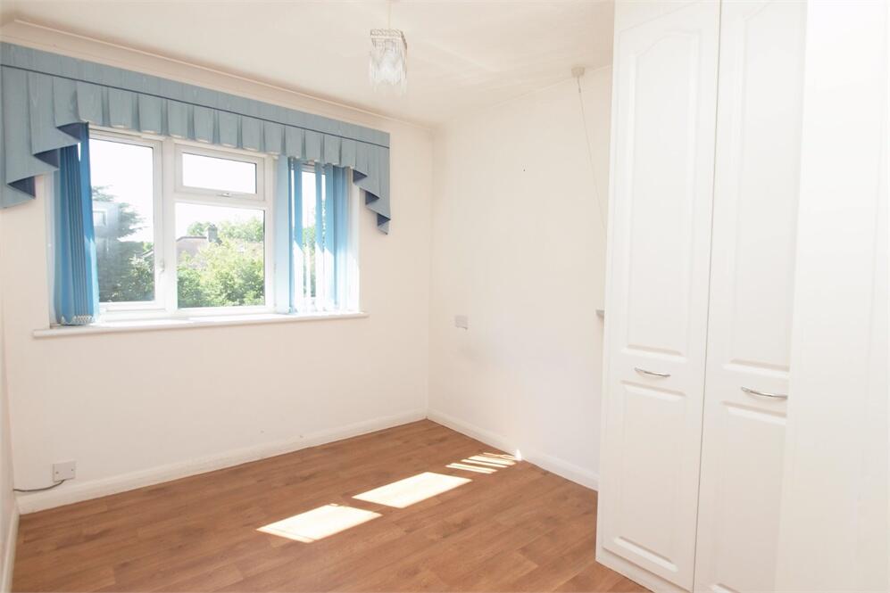 Apartment in London, Pickhurst, Hayes - View 5