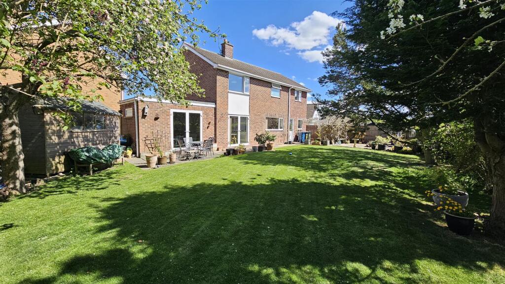 Fields Drive, Aslockton photo 3