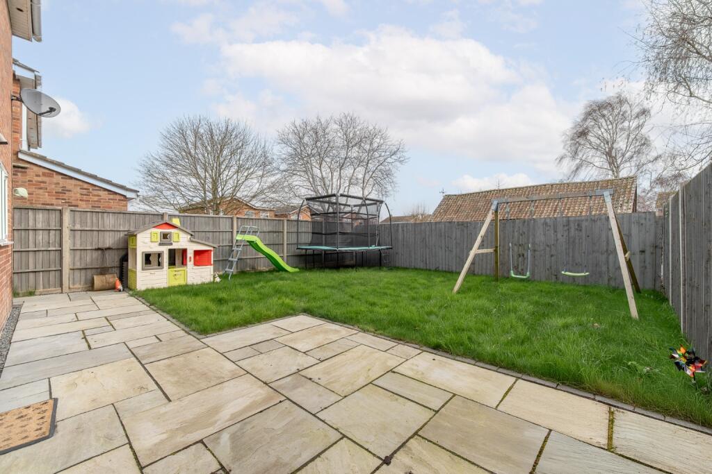 The Poplars, Bluntisham, Huntingdon, Cambridgeshire, PE28 3XJ photo 4