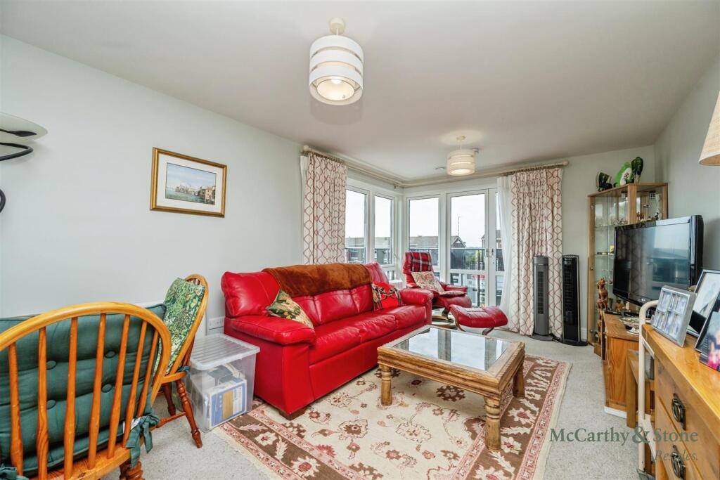 Apartment in Coventry - View 3