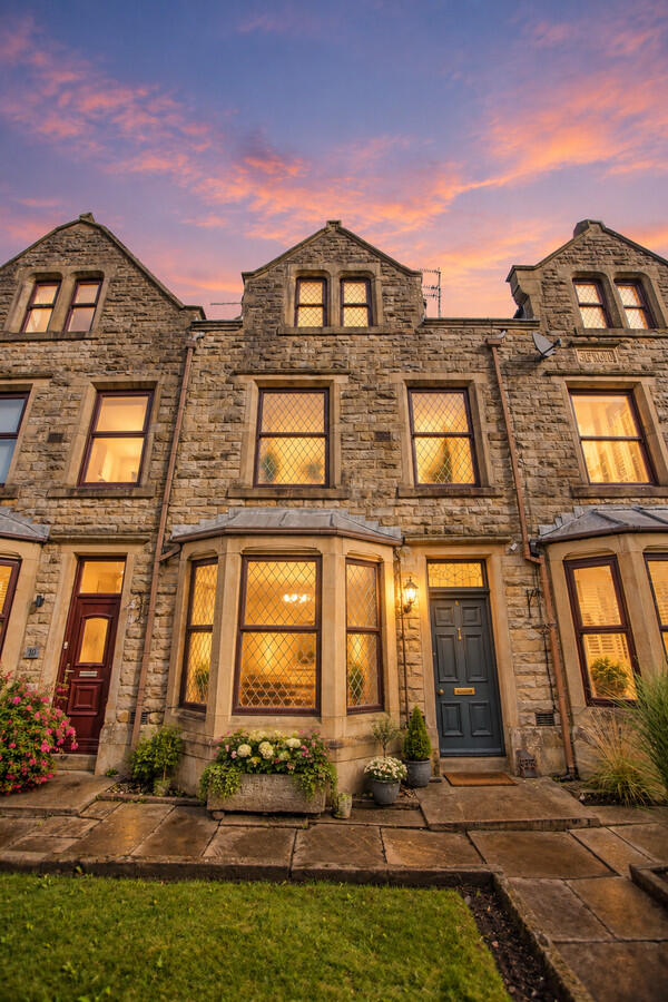 Main image of property: Glen Royd, Rochdale, OL12