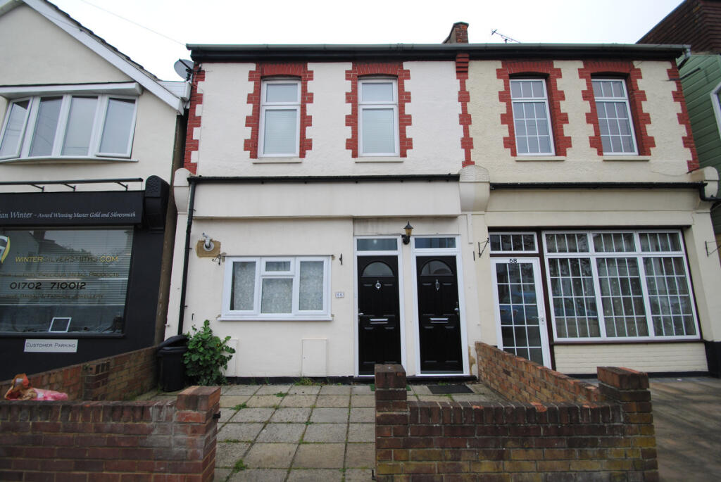 Main image of property: Glendale Gardens, Leigh-on-sea, SS9 2