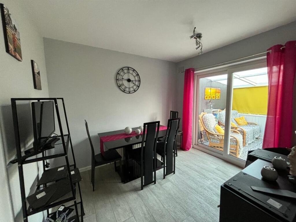 Lambwath Villas, Skirlaugh, Hull - View 4
