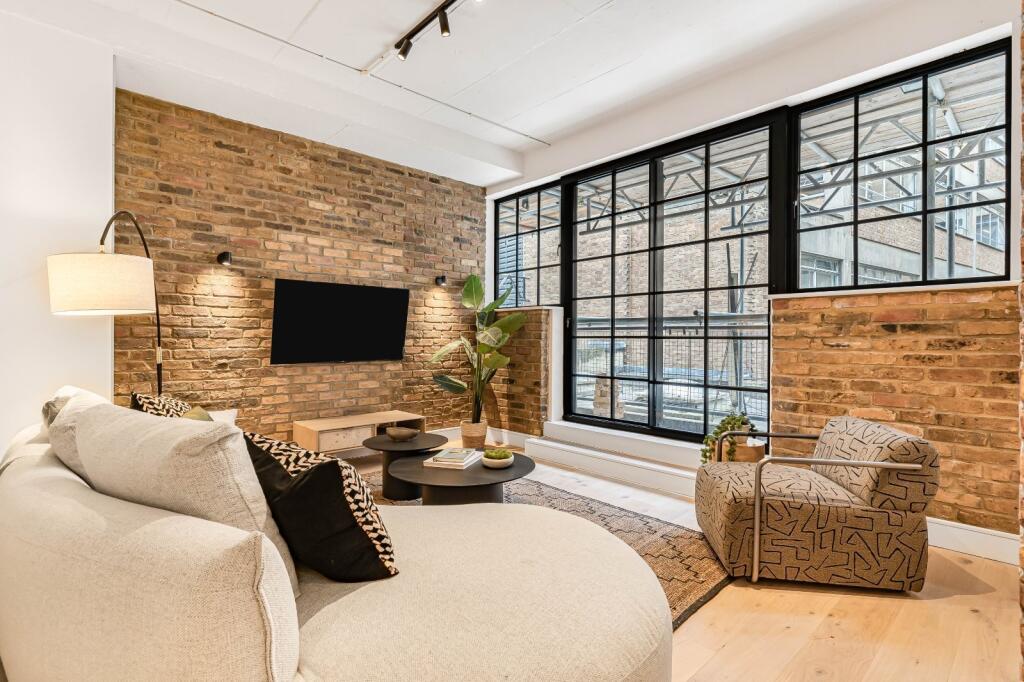 Apartment in London, St Luke's, Finsbury - More
