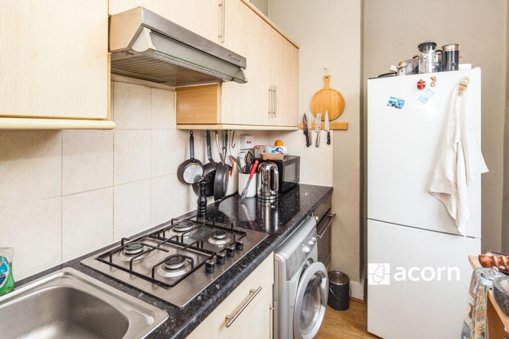 Apartment in London - View 5