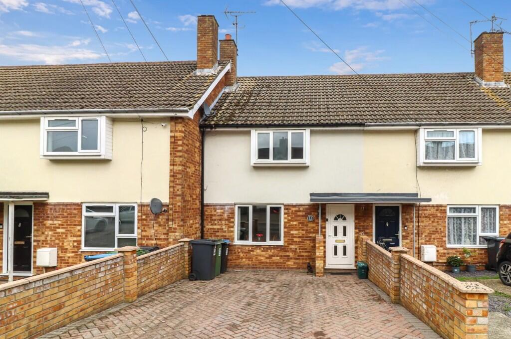 Main image of property: Sacombe Road, Warners End, Hemel Hempstead, Hertfordshire, HP1 3RF