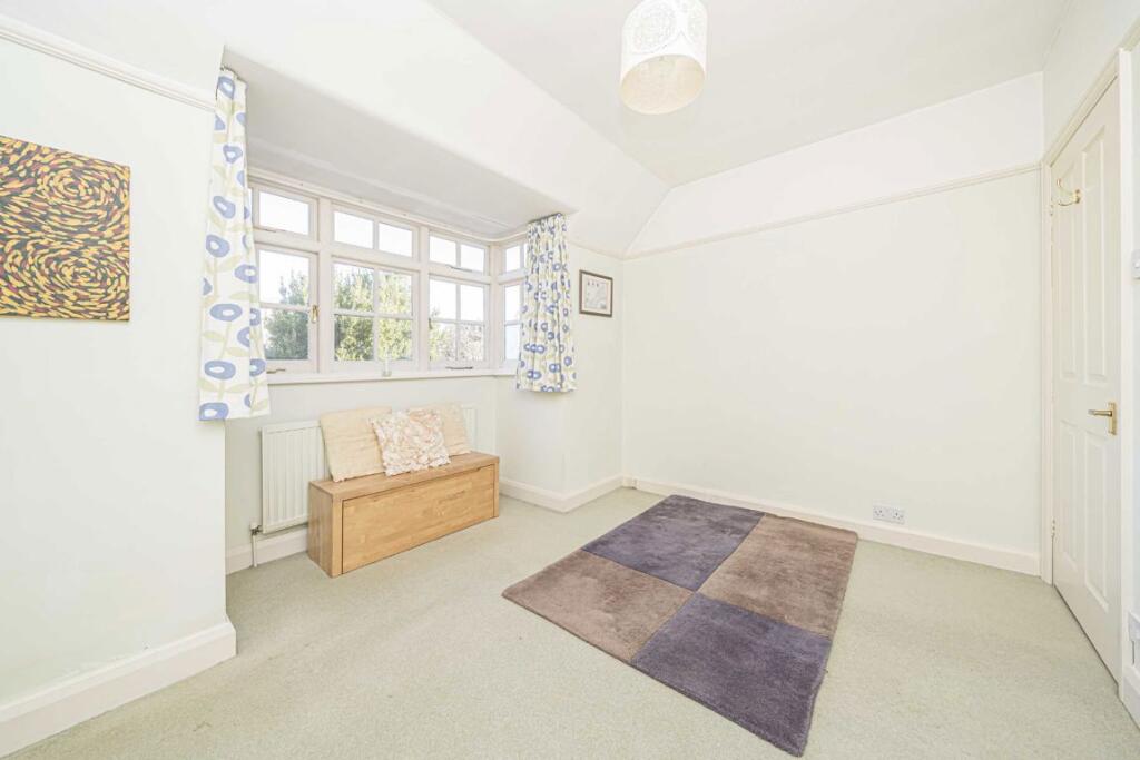 Green Street, Sunbury-On-Thames – další